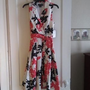 JESSICA HOWARD FLORAL PRINT FIT AND FLARE  DRESS